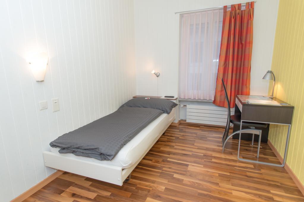 Hotel Rotes Haus บรุกก์ ห้อง รูปภาพ