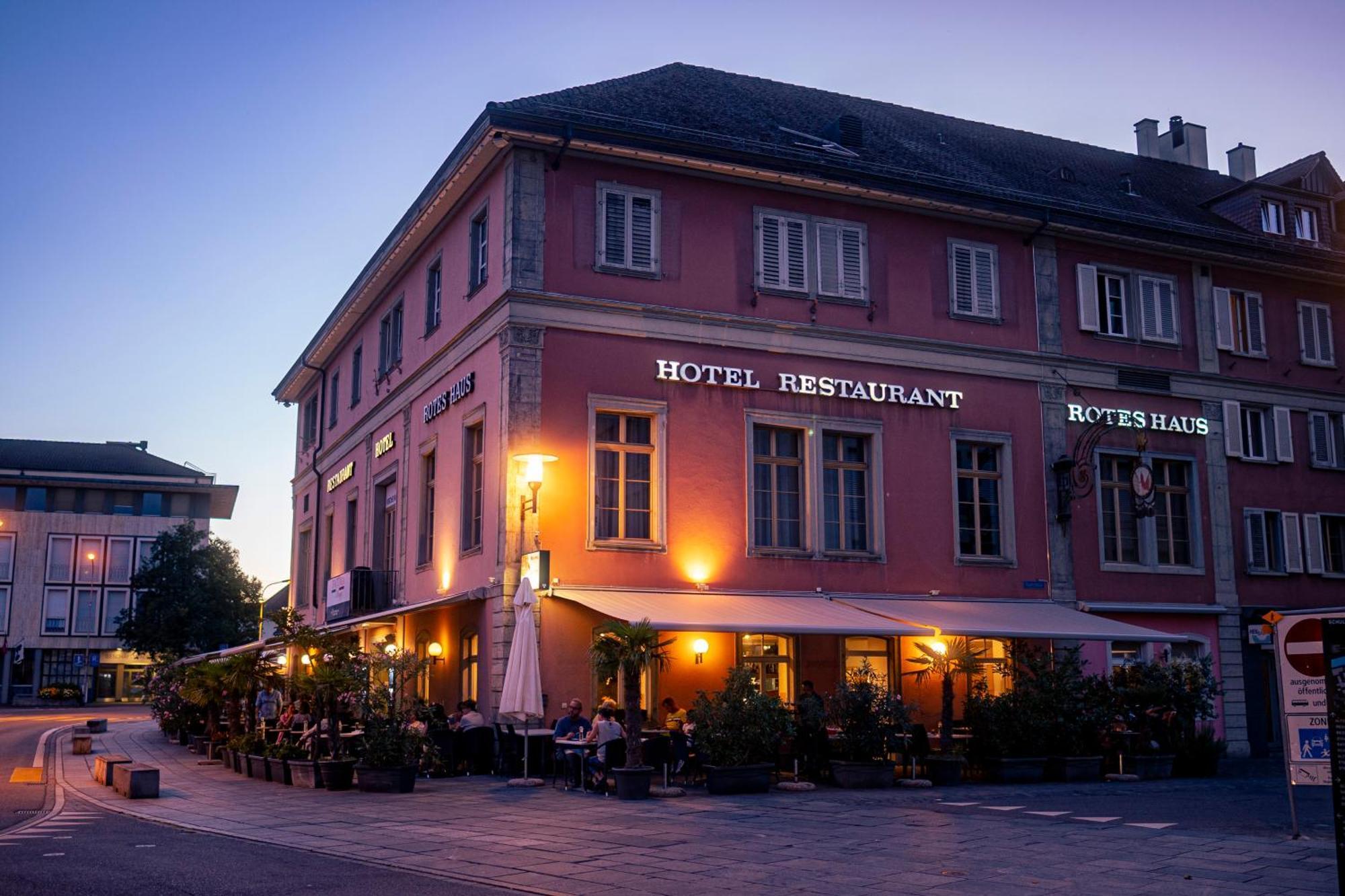 Hotel Rotes Haus บรุกก์ ภายนอก รูปภาพ