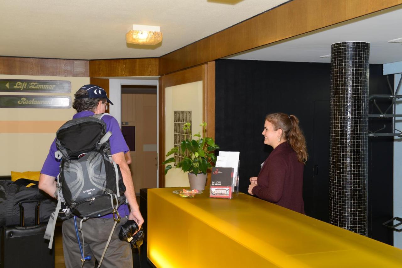 Hotel Rotes Haus บรุกก์ ภายนอก รูปภาพ